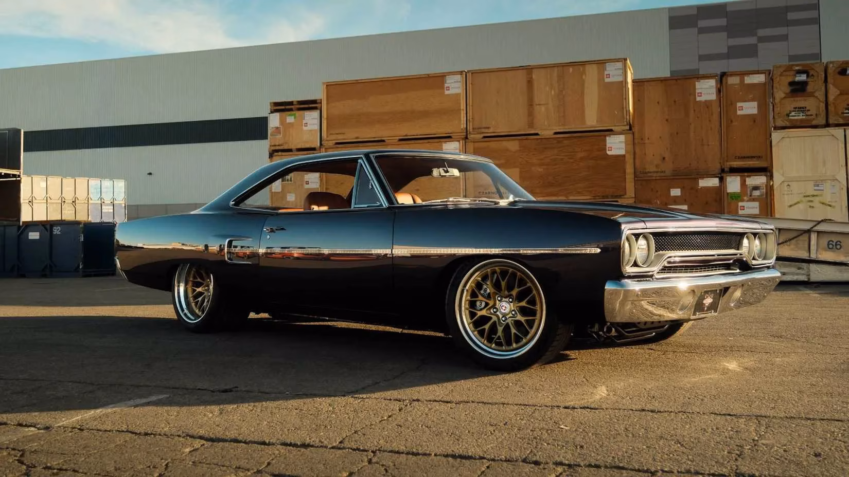 haraka-the-1970-plymouth-road-runner-that-went-full-luxury-beast-image-1