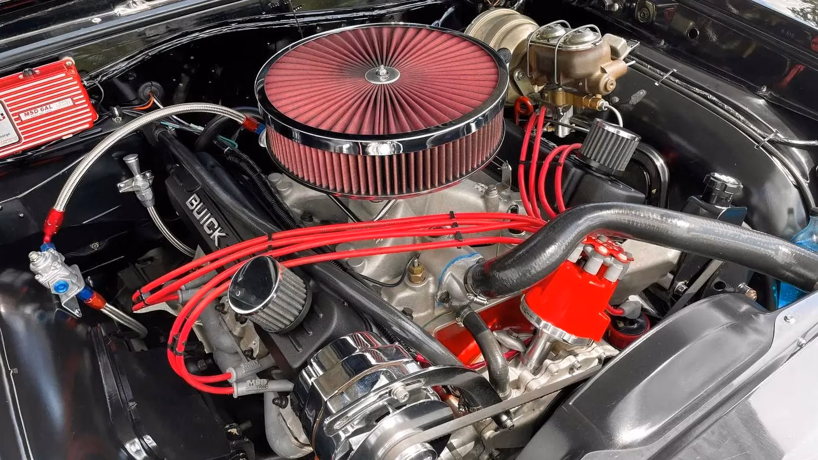 the-buick-skylark-seven-generations-of-american-automotive-evolution-image-1