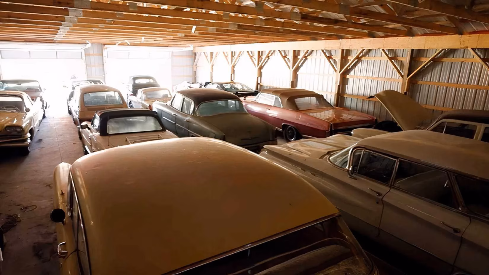 michigan-s-ultimate-barn-find-bonanza-a-treasure-trove-of-forgotten-classics-image-0