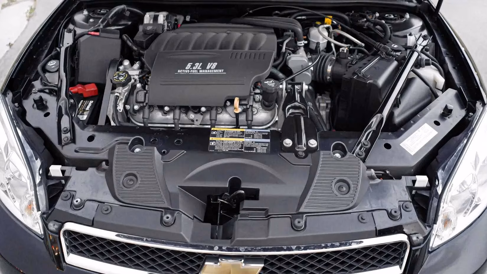 the-chevrolet-monte-carlo-a-legacy-of-luxury-muscle-and-nascar-glory-image-0