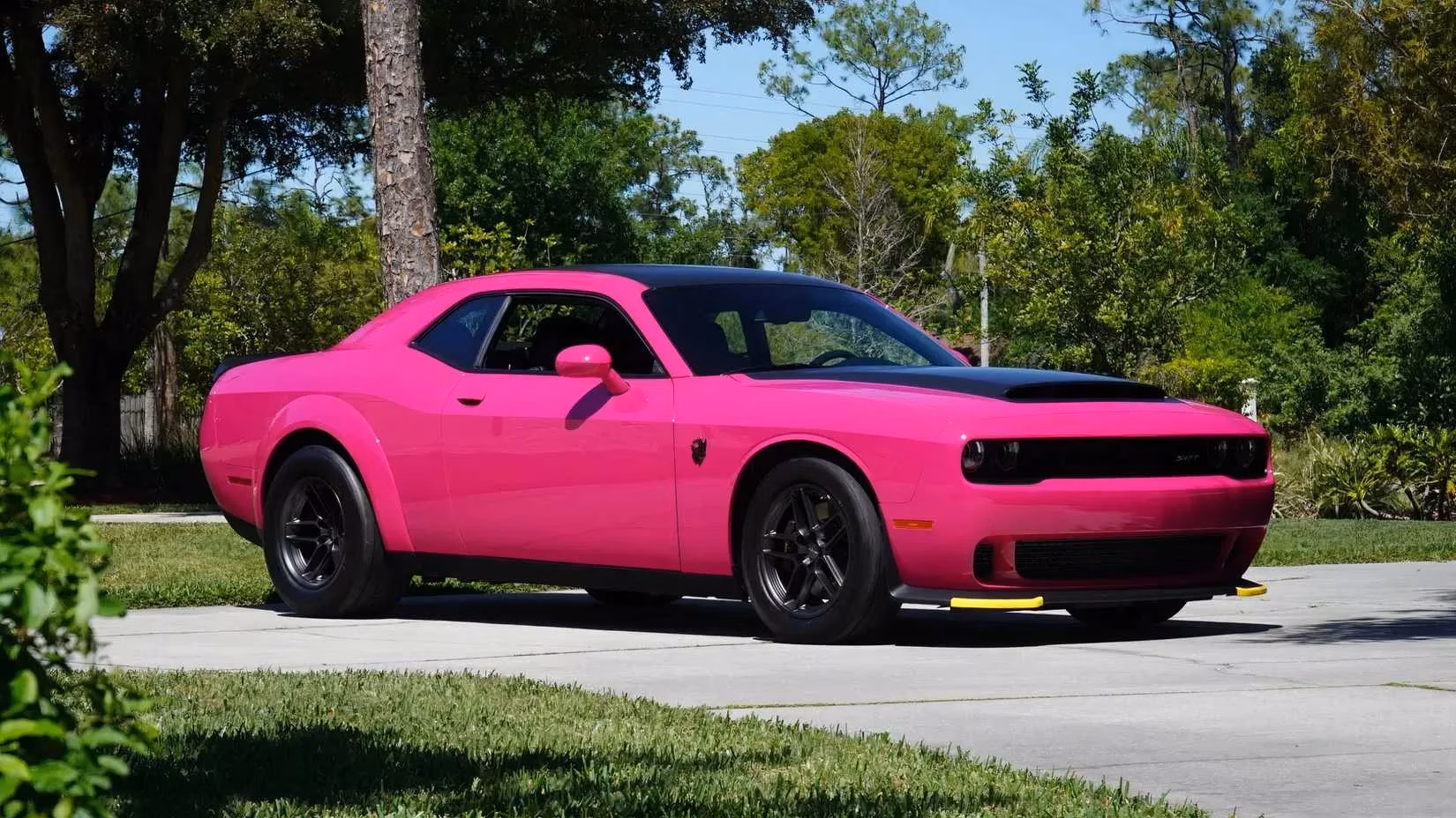 charger-vs-challenger-the-muscle-car-showdown-that-never-gets-old-image-2