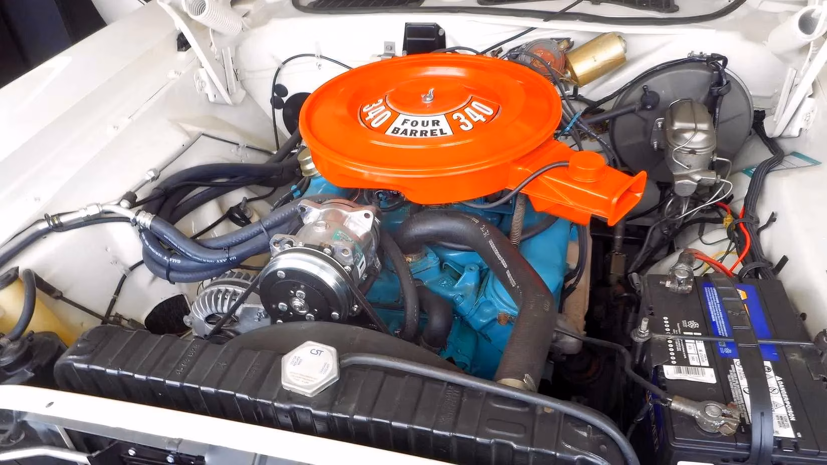 the-plymouth-barracuda-a-meteoric-legacy-of-american-muscle-image-4