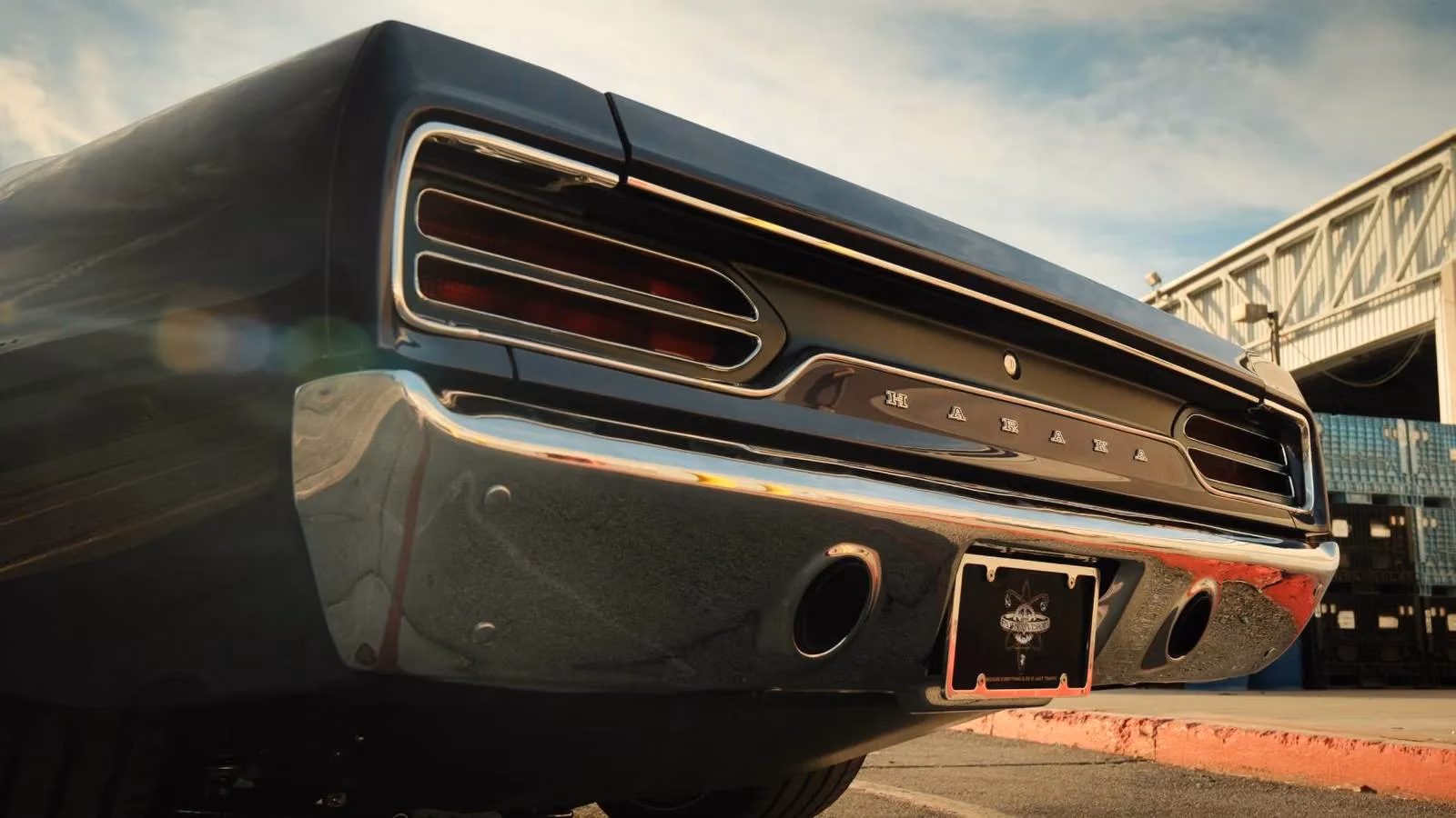 haraka-the-1970-plymouth-road-runner-that-went-full-luxury-beast-image-0