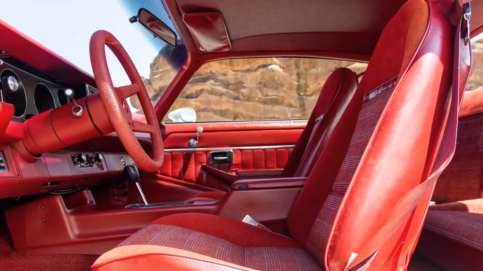 the-1979-camaro-z28-muscle-that-refused-to-quit-image-1