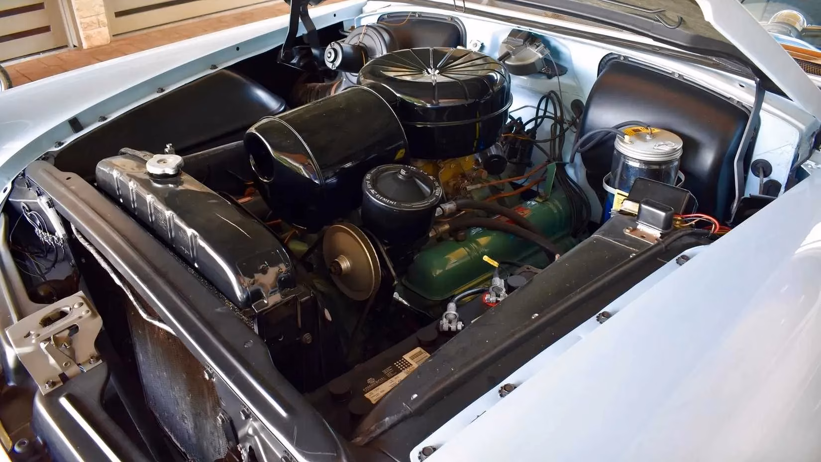 the-buick-skylark-seven-generations-of-american-automotive-evolution-image-0