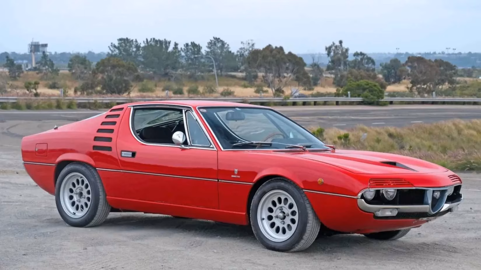 alfa-romeo-montreal-italy-s-forgotten-v8-muscle-car-with-bertone-beauty-image-2