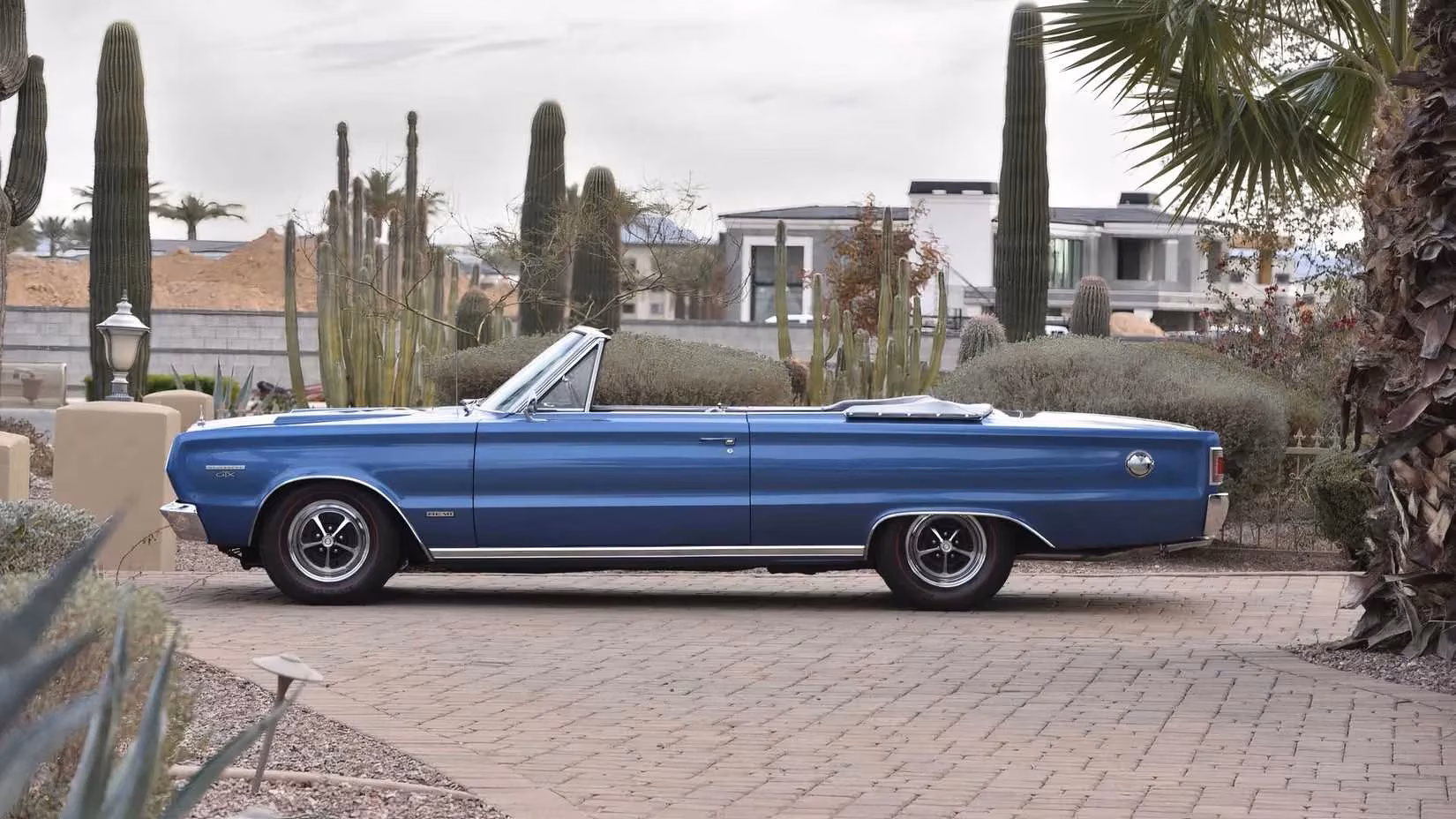 1967-plymouth-gtx-hemi-convertible-the-ultimate-gentleman-s-hot-rod-image-1